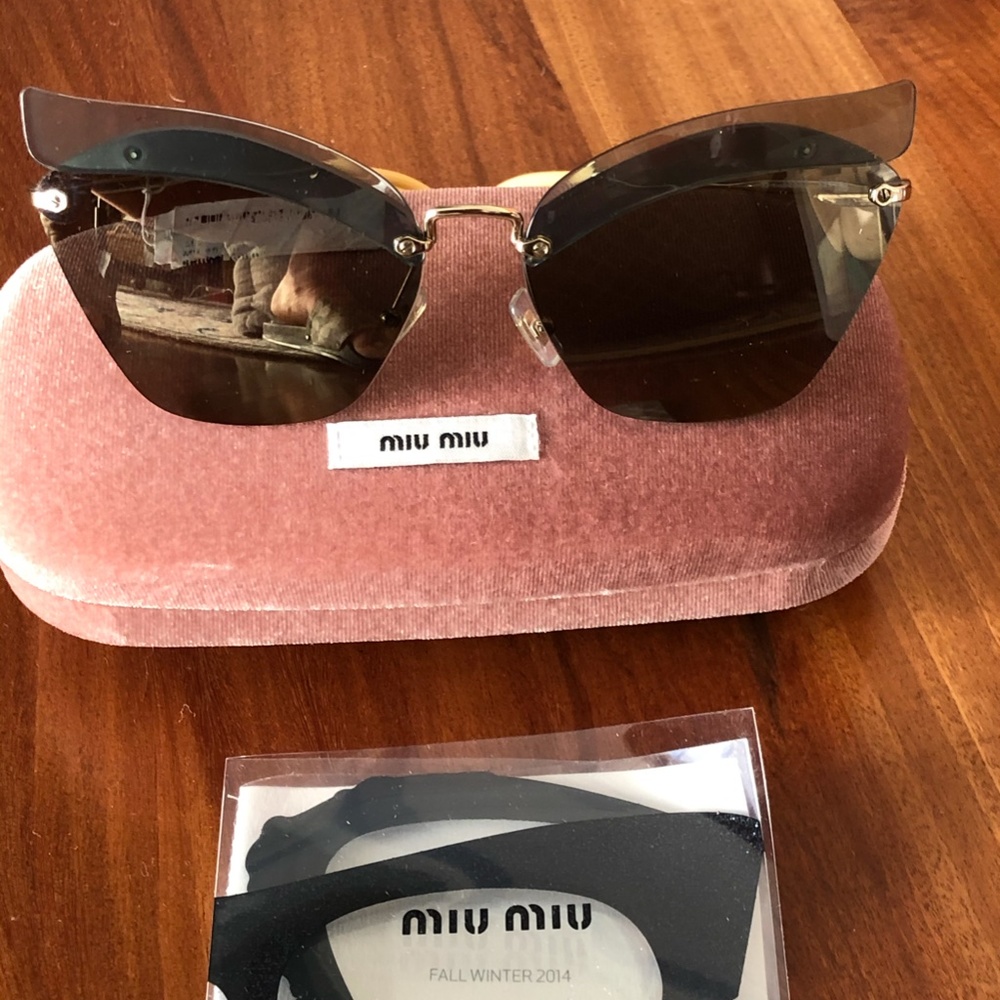 Miu Miu BRAND NEW CAT SHAPE SUNGLASS